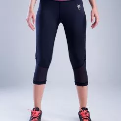 Amnig Women Venture 3/4 Leggings (Black/Diva Pink)